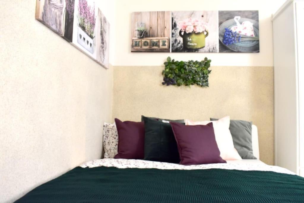 Apartment In Прага Екстериор снимка